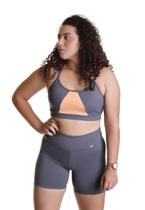 Short Academia Basic Feminino Bermuda Ginástica Cós Duplo C/ Bolso Caminhada Exercício Treino