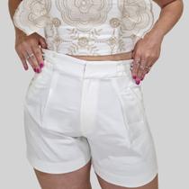 Short Alfaiataria Pregas em Linho Branco Lado Avesso Short Alfaiataria Pregas em Linho Branco Lado Avesso