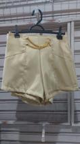 Short bege de corrente, tamanho (M) Short bege de corrente, tamanho (M)