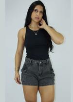 Short Cargo Feminino Jeans com Bolso Lateral Cintura Alta Soltinho Confortável Estiloso Look Casual Urbano Versátil para Dia a Dia com Ótimo Caimento Short Cargo Feminino Jeans com Bolso Lateral Cintura Alta Soltinho Confortável Estiloso Look Casual Urbano Versátil para Dia a Dia com Ótimo Caimento