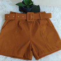 Short com cinto Short com cinto