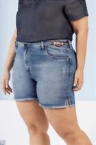 Short com Fenda Yolanda da Marca Manifesto - Estilo e Conforto Short com Fenda Yolanda da Marca Manifesto - Estilo e Conforto