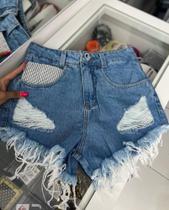 Short com strass Short com strass