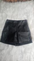 Short curto feminino preto material sintético Short curto feminino preto material sintético