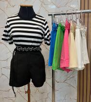Short de cetim com cinto Short de cetim com cinto