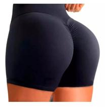 short empina bumbum Tam 42