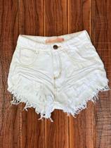 Short esportivo