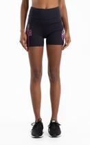 Short essentials labellamafia