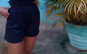 Short estiloso em tecido cor preta Short estiloso em tecido cor preta