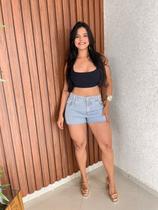 Short Feminino Jeans Claro Com Brilho Barra Desfiada Cor:Azul ClaroTamanho:36