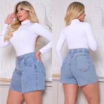 Short Feminino Jeans com Brilho Lateral Barra Desfiada