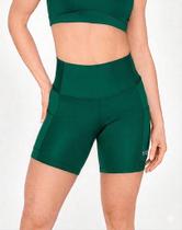 Short Fitness com Bolso Lateral Conforto e Praticidade em Poliamida Cor:VerdeTamanho:M