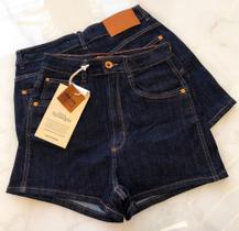 Short jeans com cintura alta