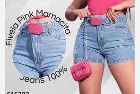Short jeans com fivela pink de cintura alta - Garota Chick Short jeans com fivela pink de cintura alta - Garota Chick