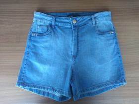 Short jeans confort tam.38 Short jeans confort tam.38