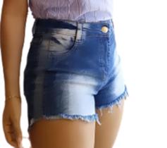 Short jeans destroyed