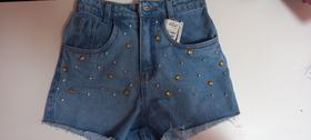 Short jeans em pedraria Short jeans em pedraria