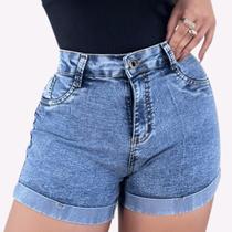 Short Jeans Feminino com Lycra Marmorizado Cós Alto Fecho em Botão e Zíper Valoriza o Corpo