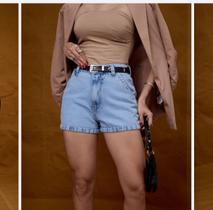 Short Jeans Feminino Mom Claro Com Cinto