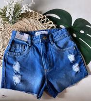Short jeans