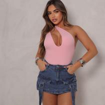 Short Saia Jeans Feminino Estilo Cargo com Bolsos Frontais e Cinto de Fivela Short Saia Jeans Feminino Estilo Cargo com Bolsos Frontais e Cinto de Fivela