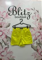 Short Sarja Barra Desfiada Natural Basic Cor Amarelo Tamanho 36 Short Sarja Barra Desfiada Natural Basic Cor Amarelo Tamanho 36