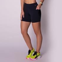 Short Selene Fitness com Bolso Lateral e Cós Largo