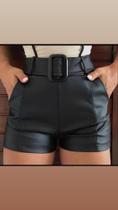 Short tecido napa preto
