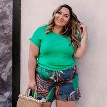 Shorts babado lateral