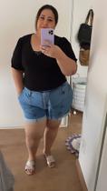 shorts botões