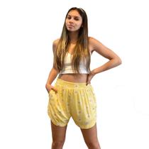 Shorts Feminino Amarelo com Margaridas Manacá