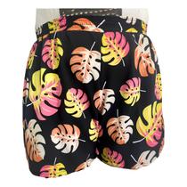 Shorts Feminino Plus Size Preto Folhas