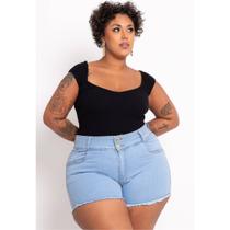 Shorts Jeans Curto Plus Size Barra Desfiada Cintura Alta