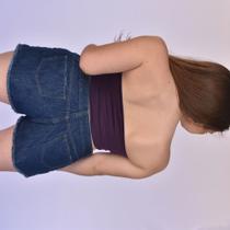 Shorts jeans detalhe lateral