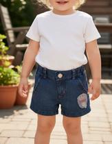 SHORTS JEANS INFANTIL COM BORDADO EM LANTEJOULAS Nº 1 AO 3