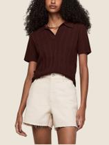 Shorts Sarja Curto com Fenda Lateral Dzarm Shorts Sarja Curto com Fenda Lateral Dzarm