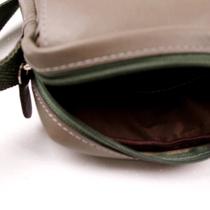Shoulder Bag em Couro Artlux 1406 Shoulder Bag em Couro Artlux 1406