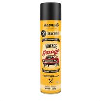 Silicone Perfumado Radnaq Vintage Garage Arman Man 400ml Painel Plástico Brilho e Proteção Silicone Perfumado Radnaq Vintage Garage Arman Man 400ml Painel Plástico Brilho e Proteção
