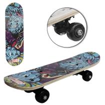 Skate Com Shape De Madeira Truck De Nylon E Roda De PVC 43x12,5cm