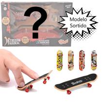 Skate de Dedo e Pista para Manobras Sortidas Extremo Radical