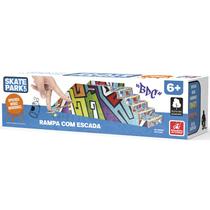Skate Park - Rampa com Escada - Treine e se divirta com o skate de dedo - Brincadeira de criança