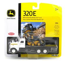 Skid Steer John Deere 320E de brinquedo com caminhão de mesa Peterbilt 1/64