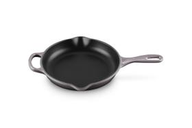 Skillet Le Creuset em ferro fundido esmaltado Signature 9 cm Oyster Skillet Le Creuset em ferro fundido esmaltado Signature 9 cm Oyster