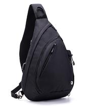 Sling Bag TurnWay TWS-001 à Prova D'Água com Porta USB - Bolsa de Viagem Preta Sling Bag TurnWay TWS-001 à Prova D'Água com Porta USB - Bolsa de Viagem Preta