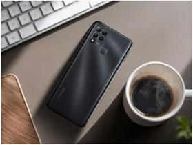 Smartphone Infinix Hot 11 128GB Preto 4G Dual Chip 4GB RAM Tela 6,82" Câm. Traseira Tripla 50MP+2MP+2MP Frontal 8MP