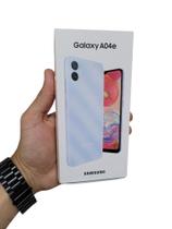 Smartphone Samsung Galaxy A04e, 64GB, 3GB RAM, Octa Core, Câmera dupla 13MP + 2MP, Azul Claro