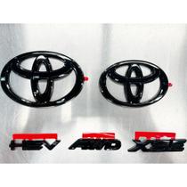 Sobreposição de emblema Toyota Black Out genuína PT948-03257-02