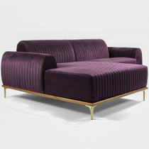 Sofá 03 Lugares 230 cm Chaise Direito Molino Base Madeira Pés Gold Veludo Roxo - CasaePoltrona