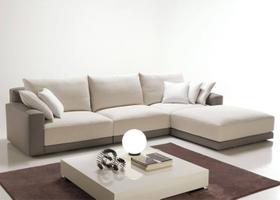 Sofá 3 Lugares com Puff, Revestimento em Sarja, Cinza com Off white NOV001