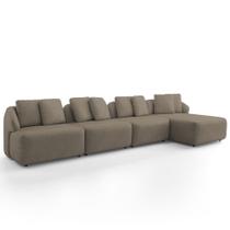 Sofá 5 Lugares com Chaise Direito Sala Living 334cm Arlo F04 Veludo Marrom Claro - Lyam Decor